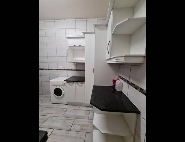 2 BEDROOM PROPERTY TO RENT IN ROSEBANK